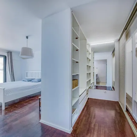 Luxury 4 Bedroom With 3 Bathroom Cascais Lisbon Walking Distance To Beach Cascais
